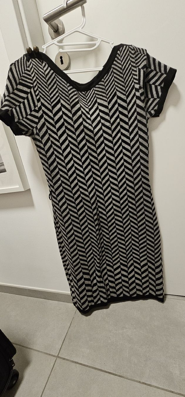 Kleider: VINTAGE Herringbone dress – Gebraucht aus La Tour-de-Peilz von mcp_w7rw