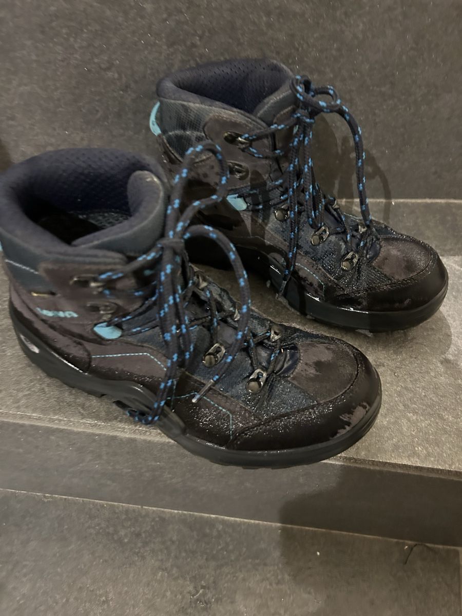 Lowa Chaussures hommes: Kinderwanderschuhe Lowa Grösse 35 – D'occasion à Sins par cristalli 2