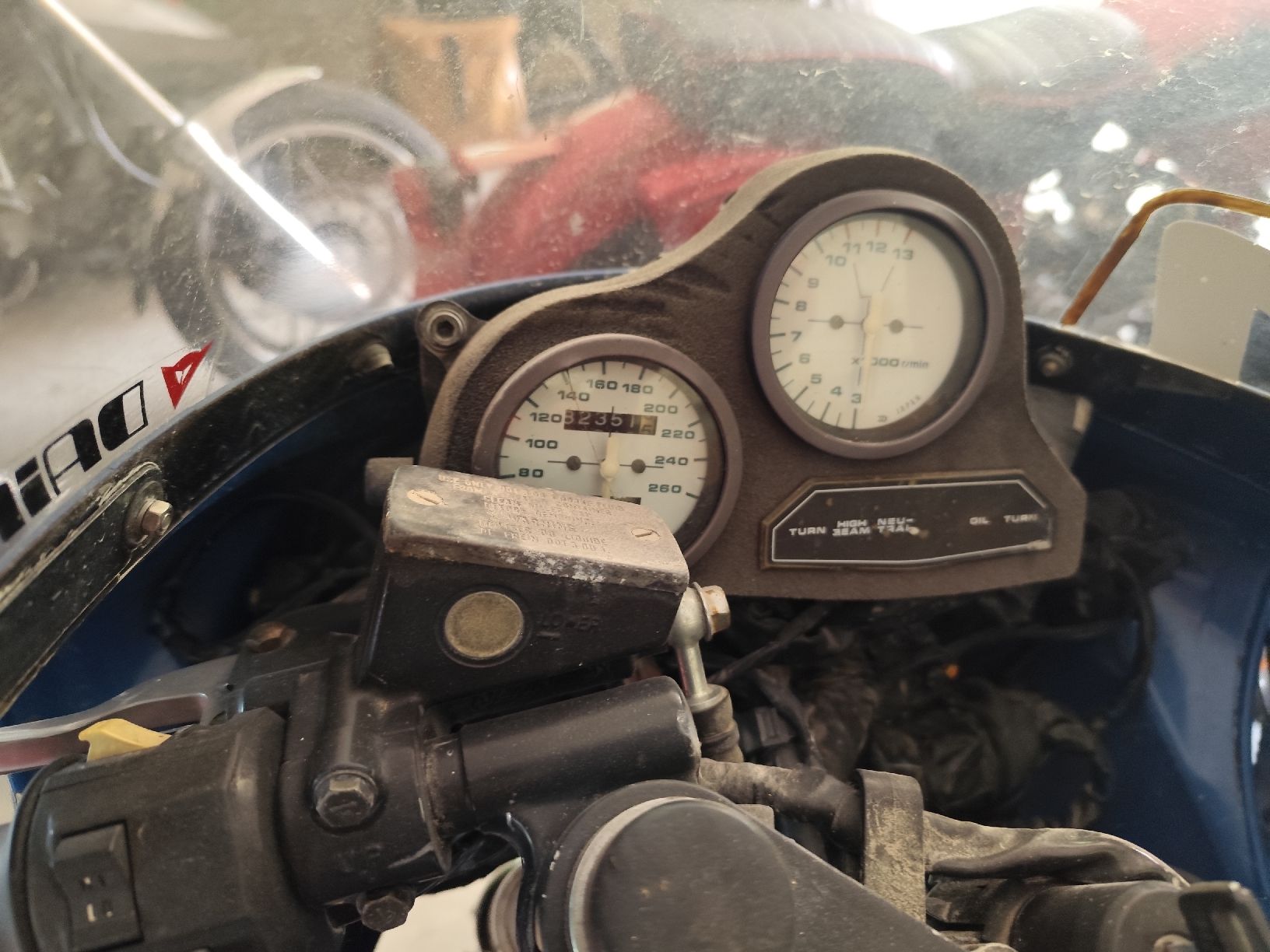 Strasse: Suzuki GSXR 750 de 1985 – Gebraucht aus Vaulion von  1