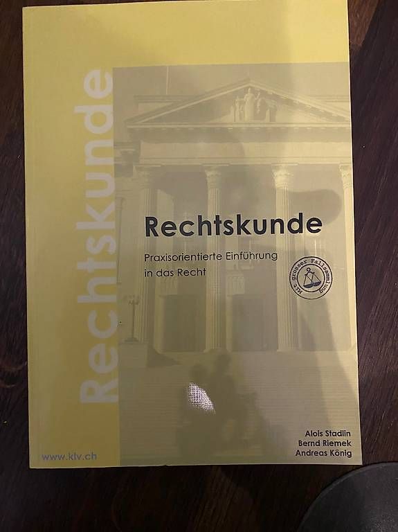 Bücher: Rechtskunde – Gebraucht aus Uerkheim von bue_8qbh
