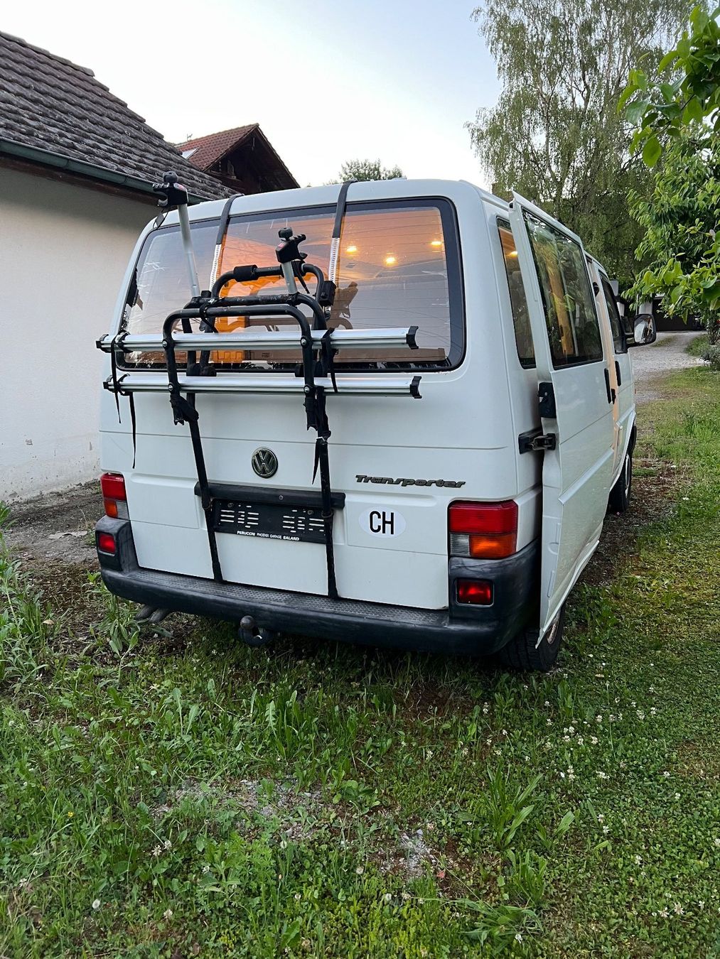 VW Veicoli da campeggio: VW T4 1.9 td Camper – Usato da Dachsen venduto da tim_8b6n 6