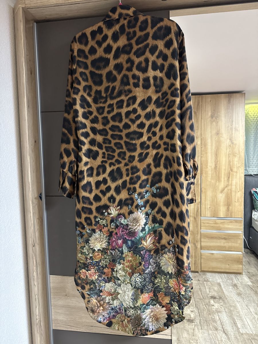Vestiti: Tolles Kleid von Karmamia – Usato da Bilten venduto da lykuivku 4