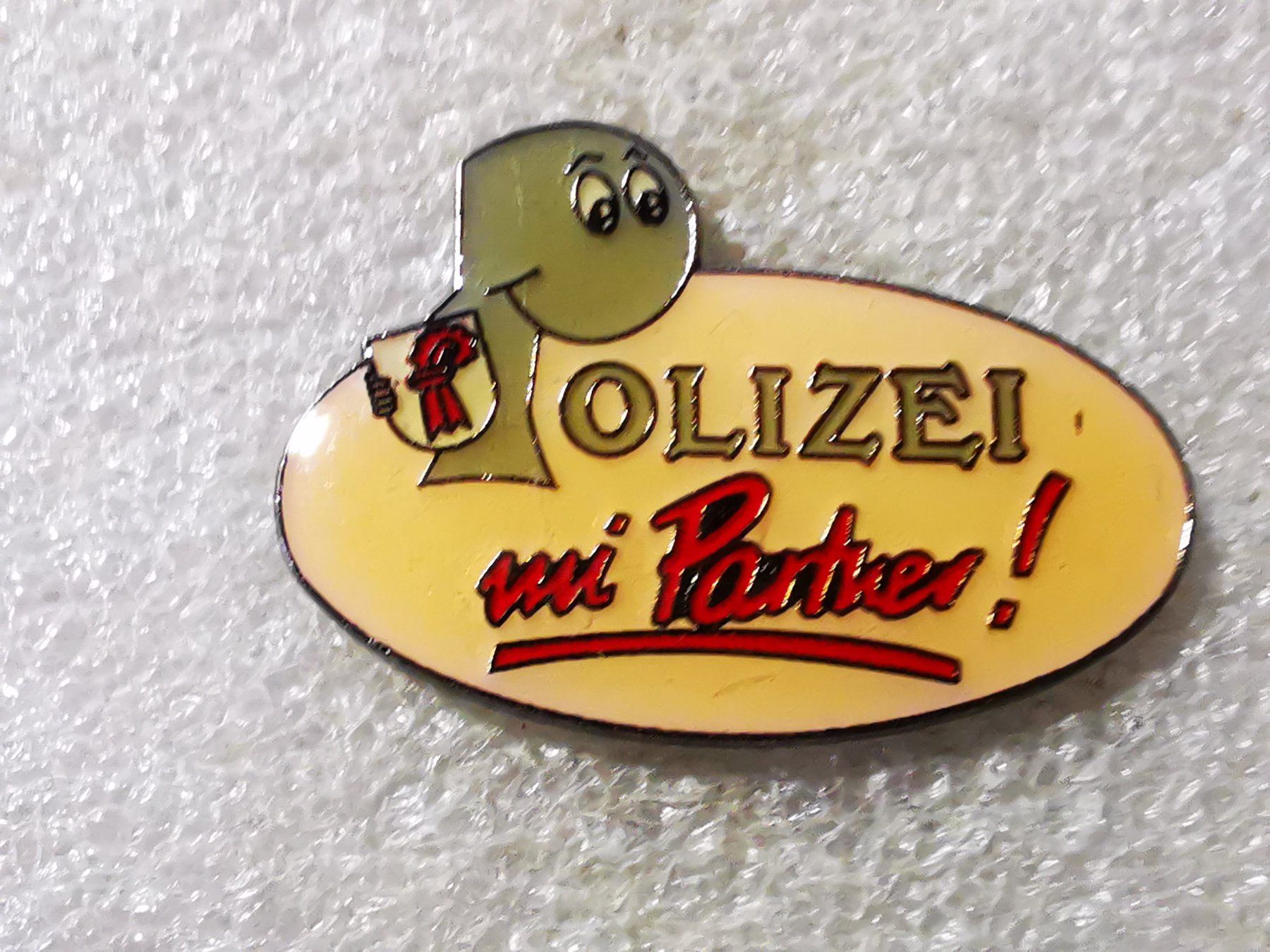 Placchette & Badge: Ansteckpin 88: Polizei mi partner – Usato da Oppligen venduto da Pin-Fall-Shop