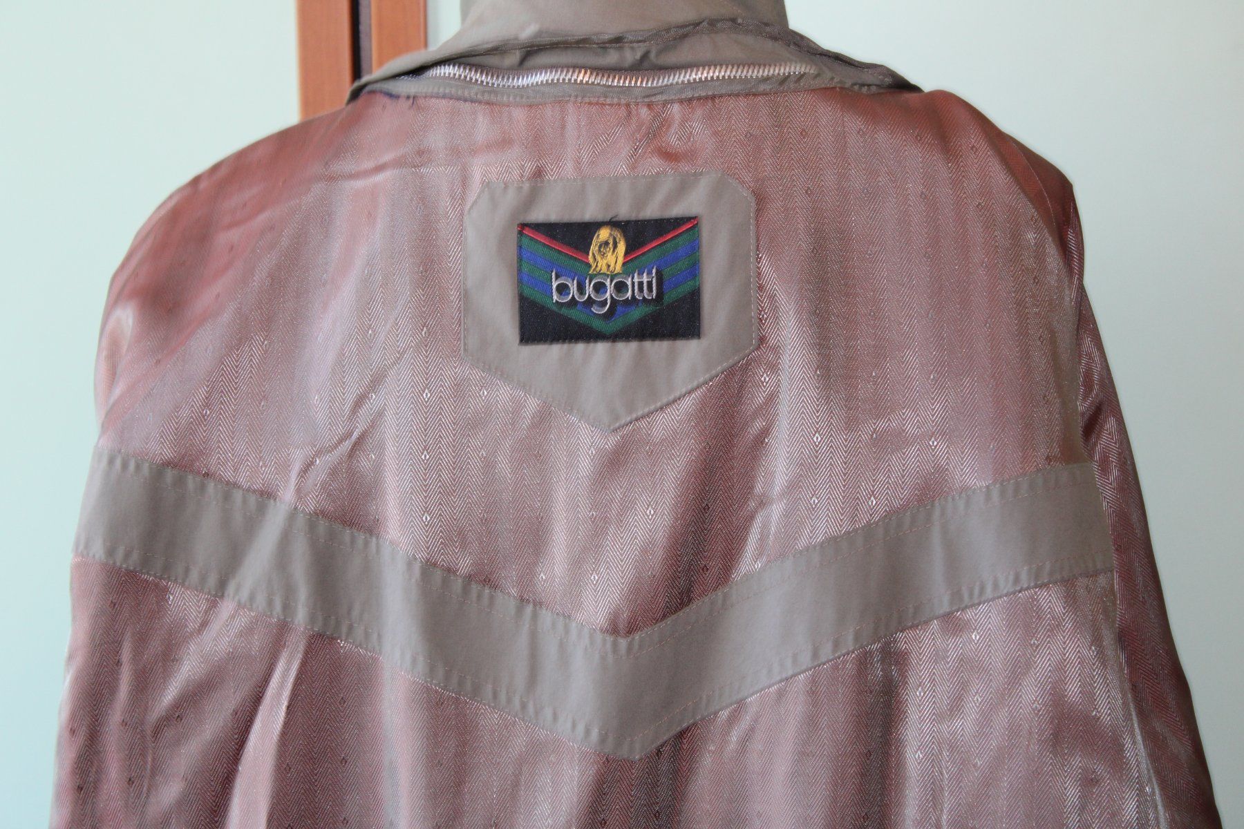 Bugatti Mäntel: Trenchcoat von *BUGATTI* – Gebraucht aus Schaan von antikes_und_kurioses 6