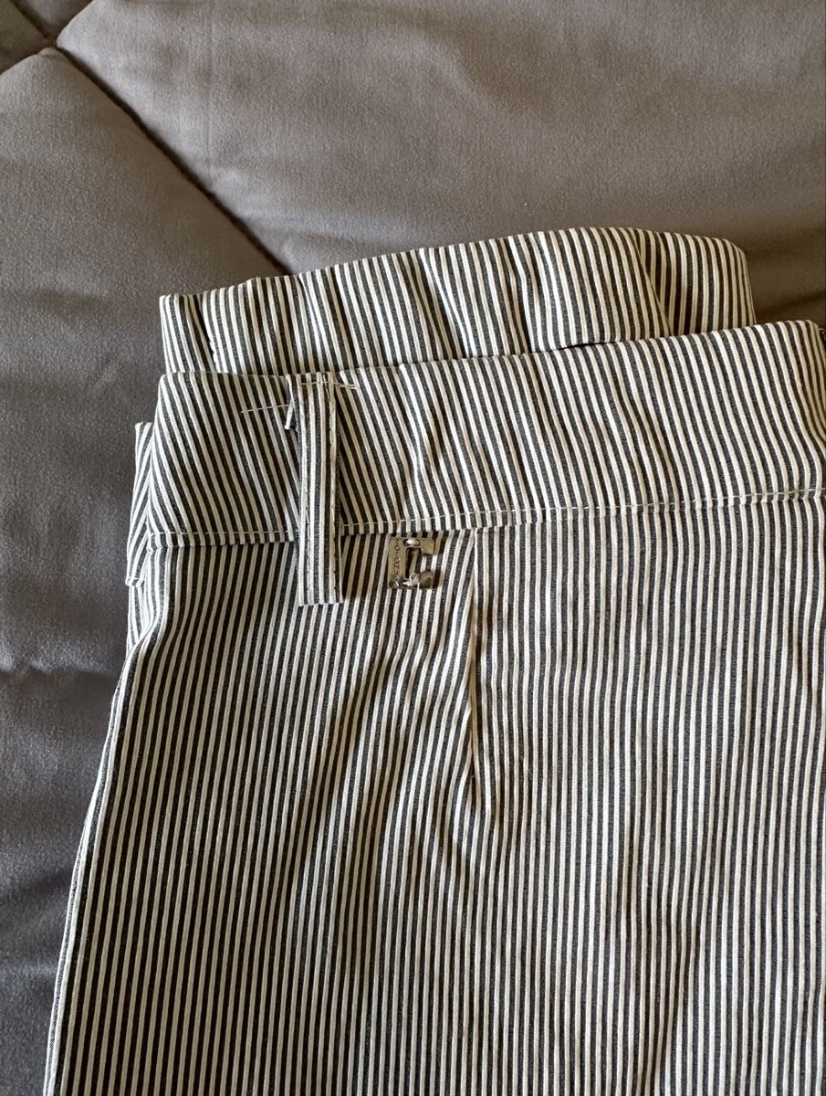 Ensembles & Tailleurs: Coconuda Striped Suit Size 42, Made in Italy – Neuf (Voir description) à Murgenthal par mar_q2yf 2
