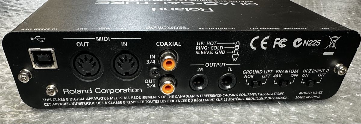 Roland Attrezzatura per studi di registrazione: Roland Quad-Capture Audio Midi Interface – Usato da Zürich venduto da deftwow 7