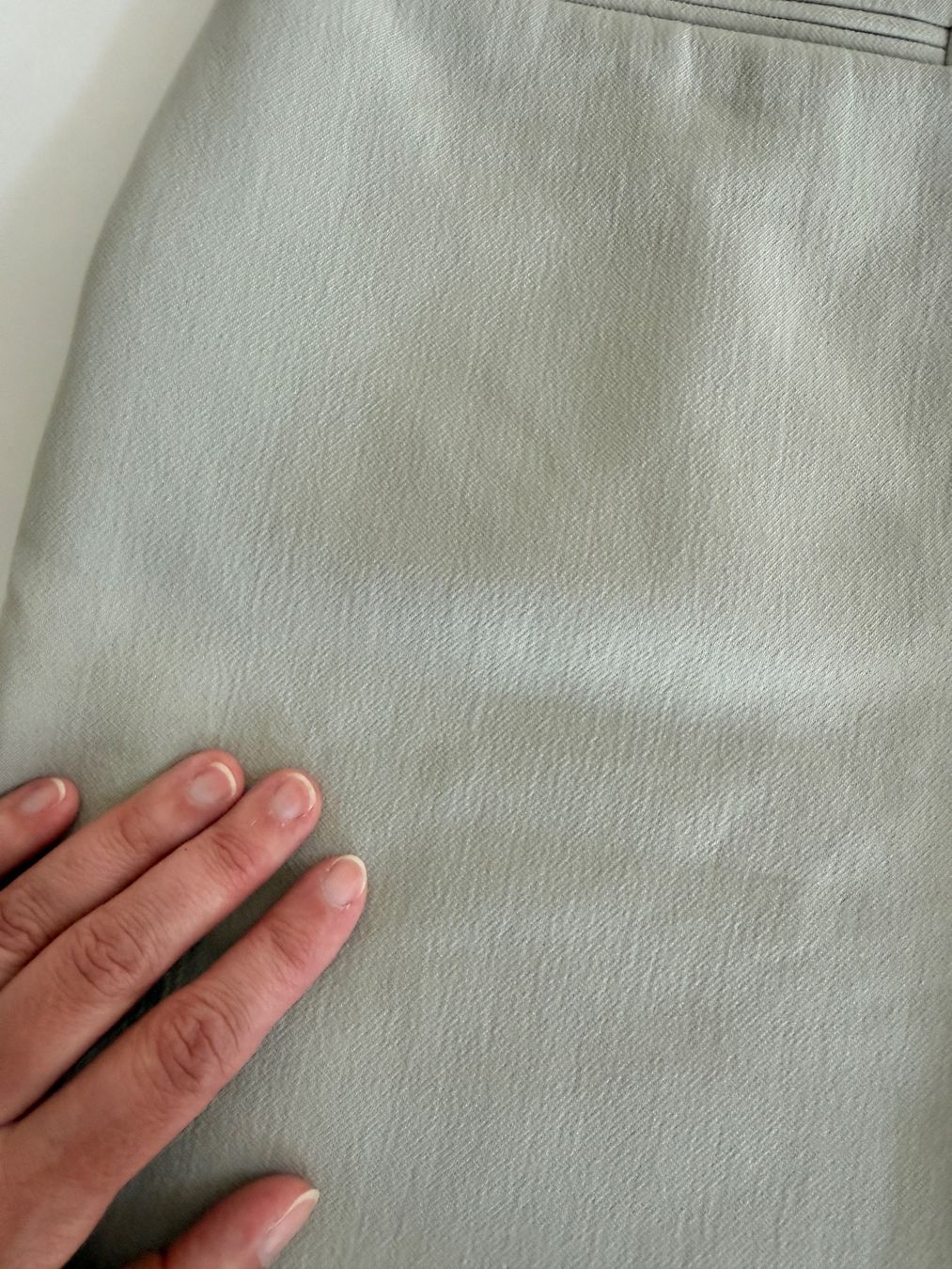 Totême Pantaloni: Toteme Shorts neu – Usato da Zürich venduto da bluebirdmon 1