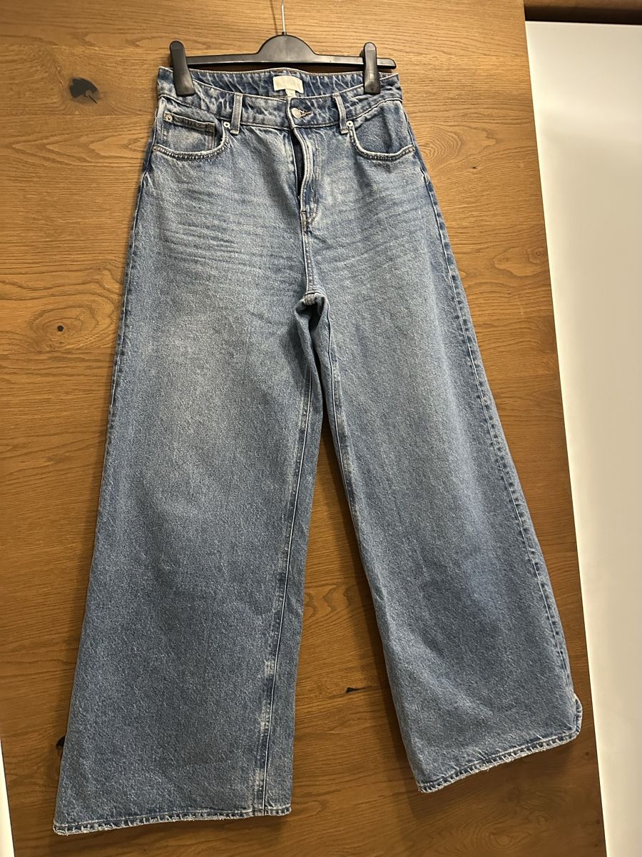H&M Jeans: Jeans H&M, Grösse 40 – D'occasion à Basel par BSLina