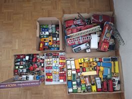 DINKY TOYS CORGI TOYS Matchbox Blechauto ca. 130 Stk.
