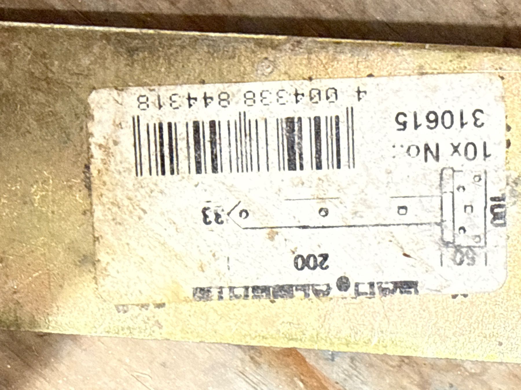 Ferramenta: Tür- Riegel – Usato da Amriswil venduto da used2use 2