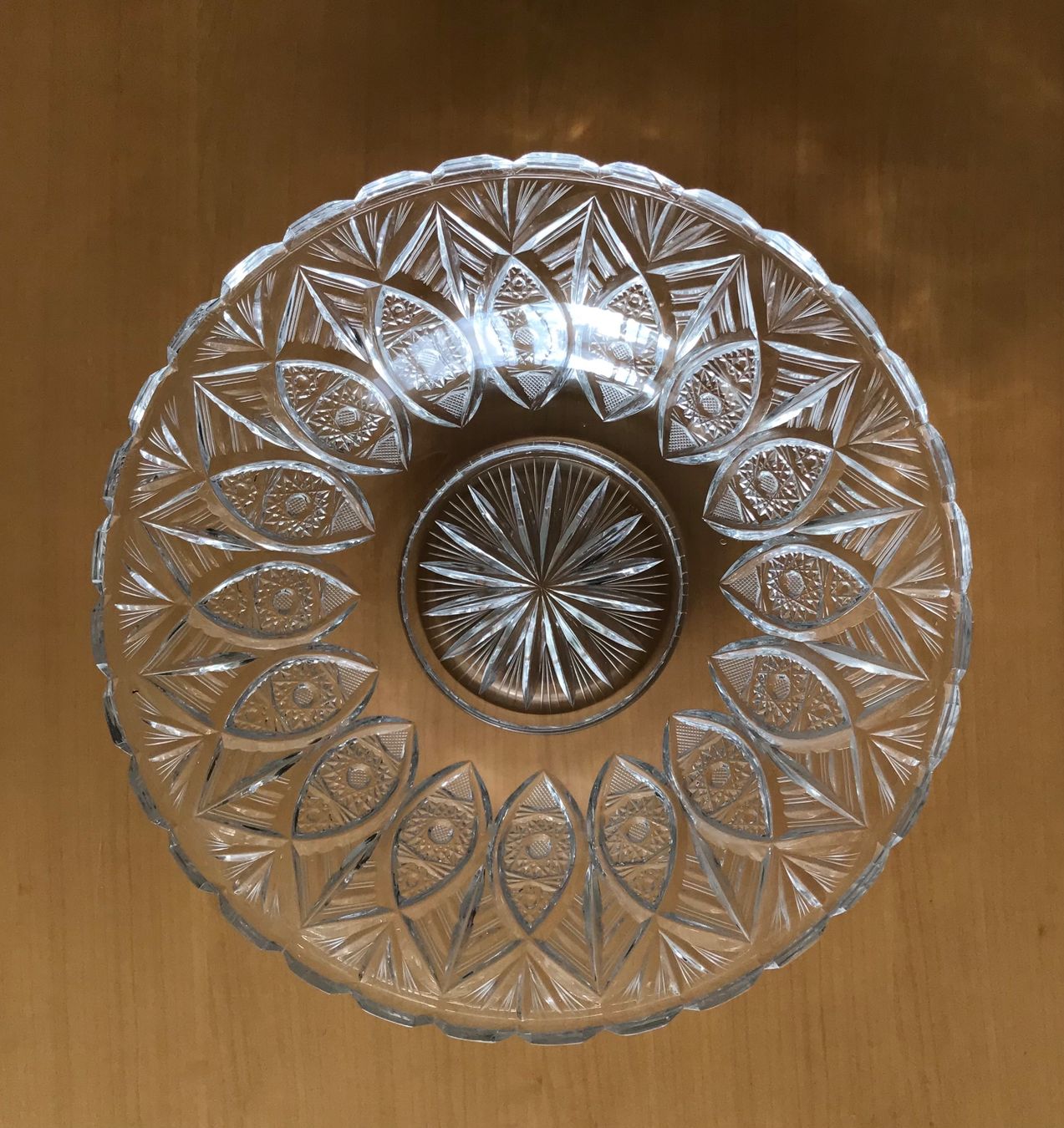 Ciotole: Bleikristall-Schale, 2107 gr, geschliffene Handarbeit – Usato da Richterswil venduto da giacometti222 3