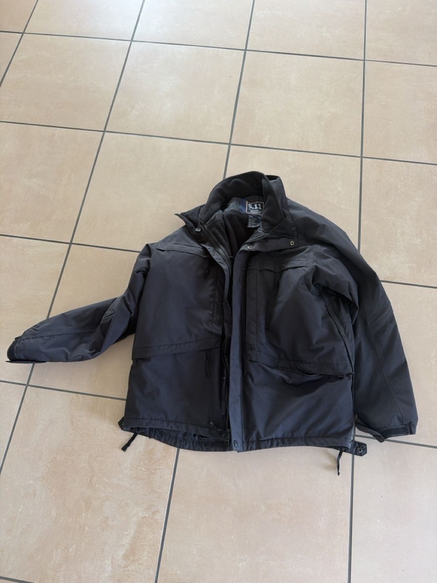 Vestes: Winterjacke – D'occasion à Herdern par nikbr
