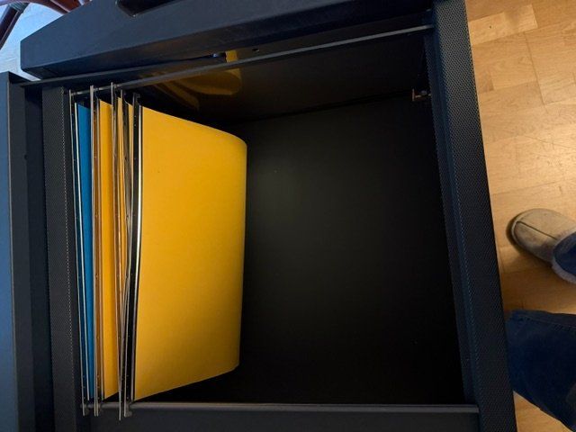 Schränke: Hängereiterschrank – Gebraucht aus Zürich von Maggiatal 2