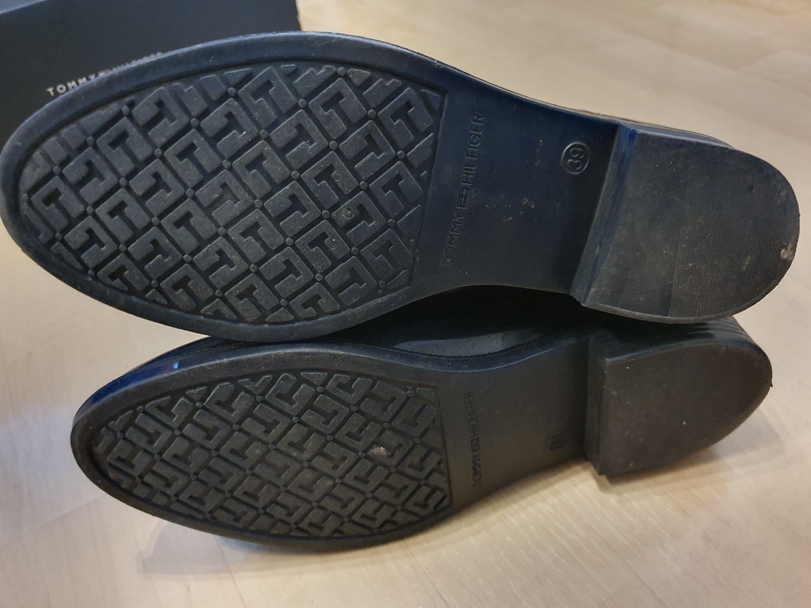 Tommy Hilfiger Damenschuhe: Tommy Hilfiger Gummistiefel Grösse 39 – Neu (gemäss Beschreibung) aus Wettingen von __Dom__ 5