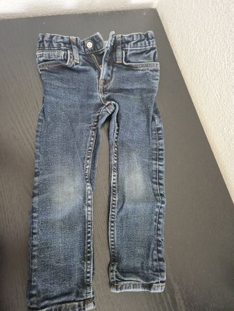 Hosen Grösse 98