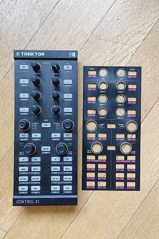Platines de mixage: Traktor Kontrol X1 Mk1 DJ Controller – D'occasion à Bern par leonmariaplecity