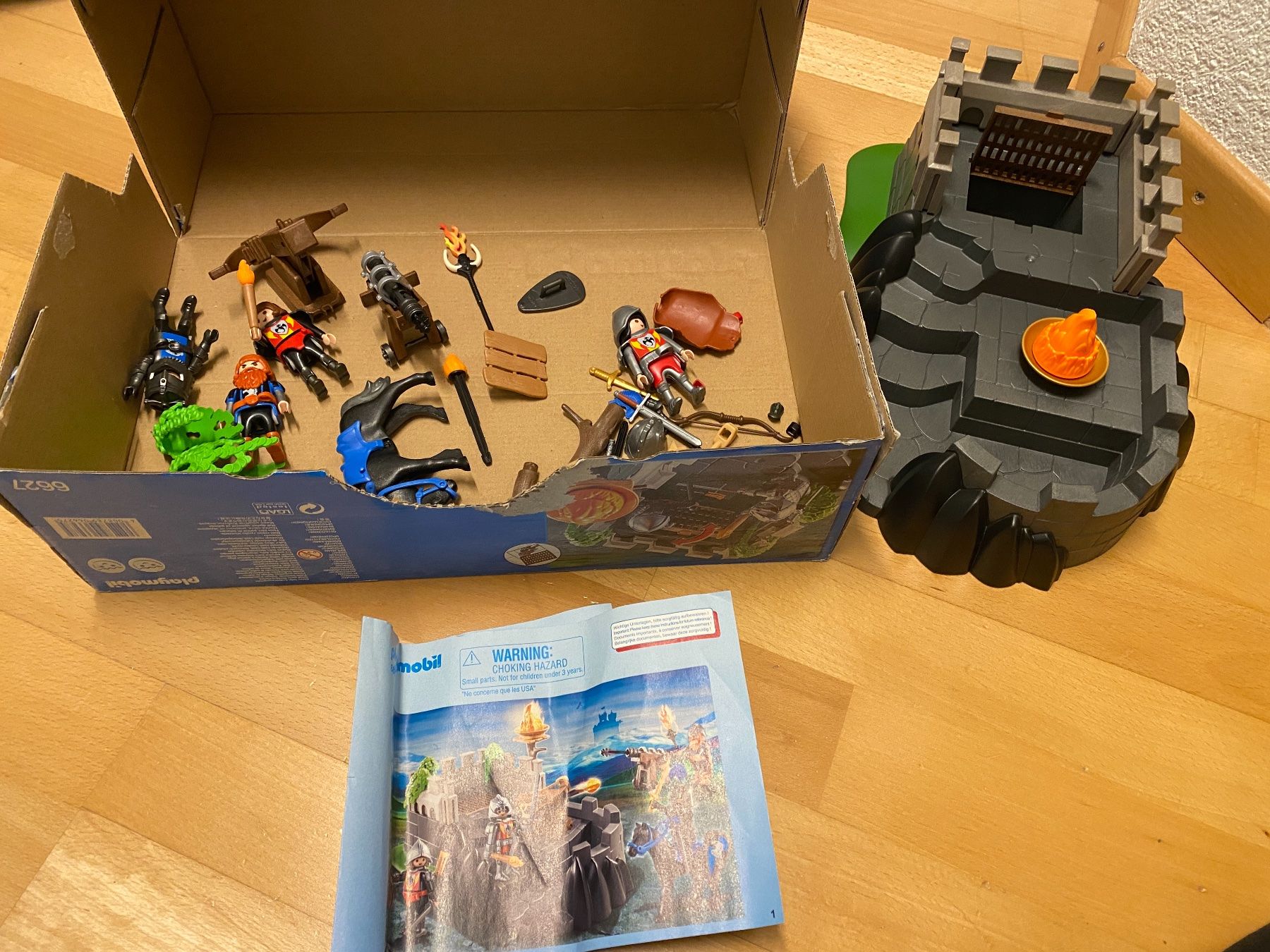 Playmobil Spielzeuge: Playmobil Ritter mit Kerker – Gebraucht aus Winkel von  1
