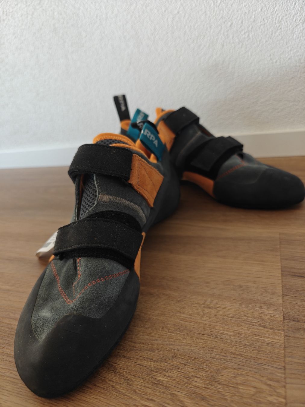 Scarpa Chaussures hommes: Kletterschuhe Scarpa Force V – Neuf avec emballage d'origine à Forst par Ramonnoel 2