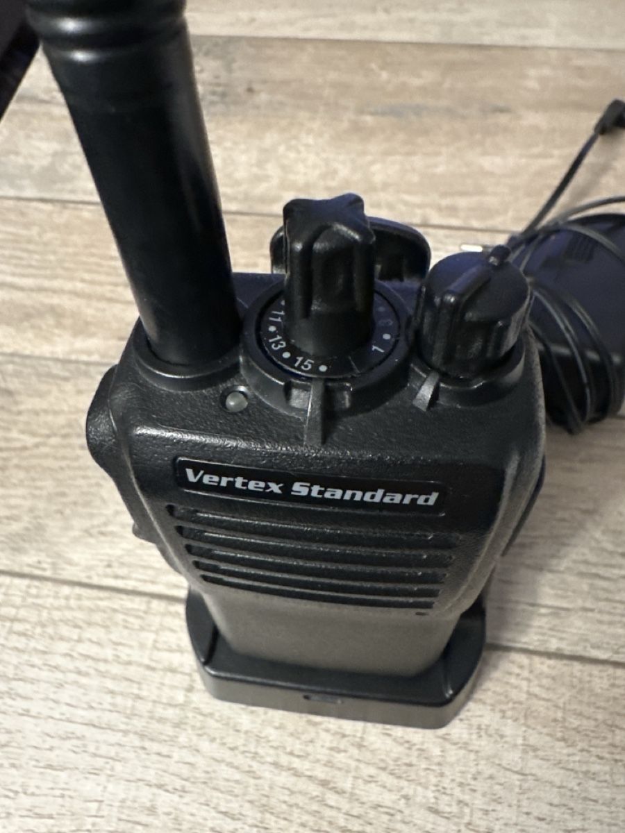 Radiocomunicazione: Vartex VX-230 Notfunk – Usato da Emmenbrücke venduto da Marktonline 1