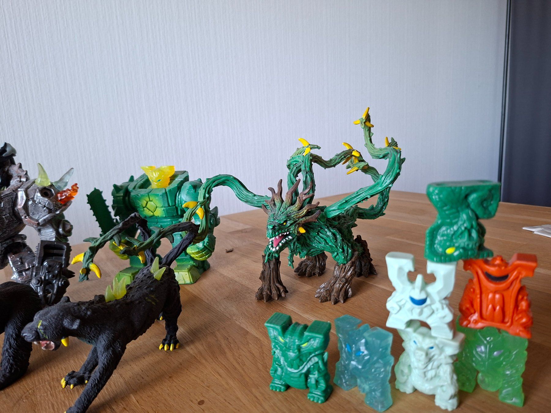 Giocattoli: Verkaufe 12 Schleichmonster, preis verhandelbar – Usato da Günsberg venduto da ste_qq59 1