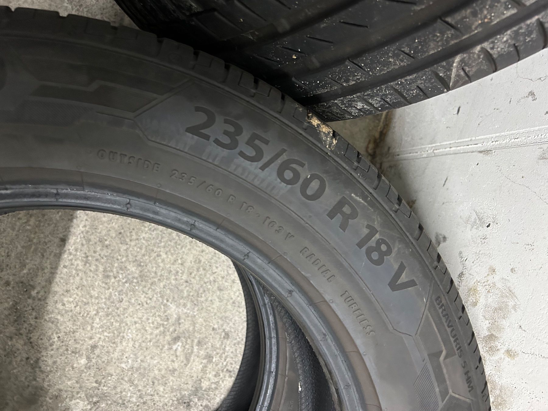 Pneumatici & Ruote complete: Sommerreifen – Usato da Oberbipp venduto da Dome15 3