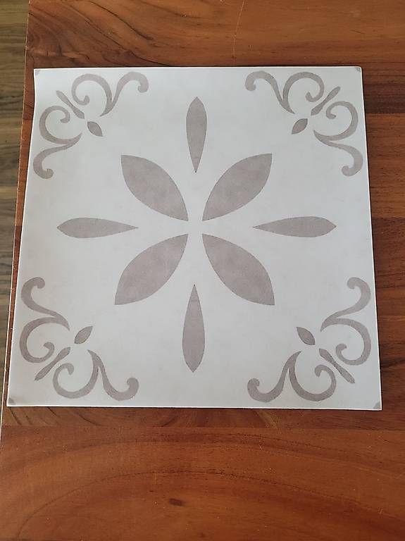 Aufkleber: Klebe Boden-Wandplatten – Gebraucht aus Sirnach von Rappunzel 2