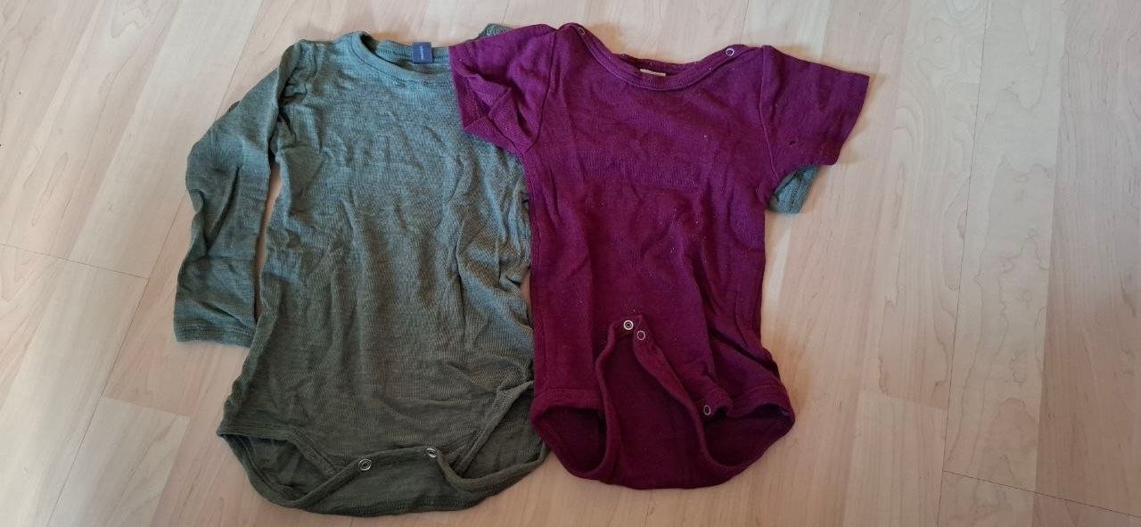 Lotti & Set di vestiti: 3 Bodys, Wolle Seide, 68 und 74/80 – Usato da Malix venduto da jul_7nhn 1