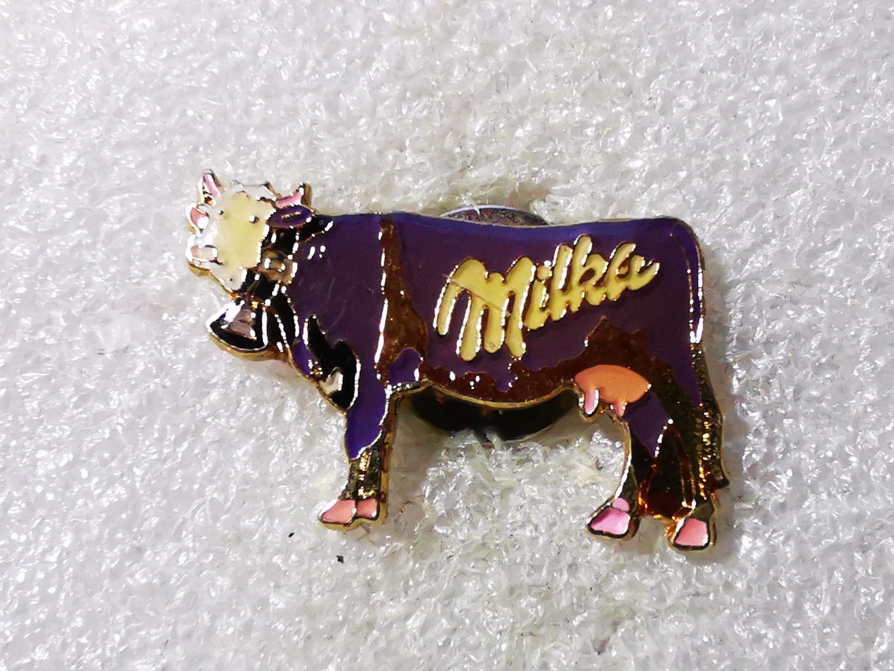 Placchette & Badge: Ansteckpin 56: Milka – Usato da Oppligen venduto da Pin-Fall-Shop