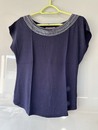 T-shirt marine d'été avec détails élégants - Taille M/L