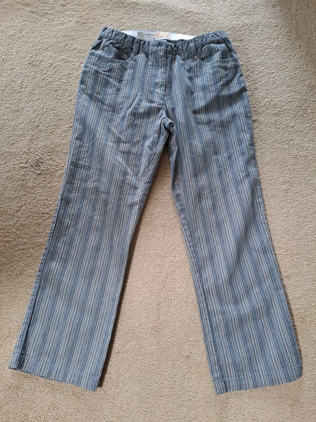 Pantaloni: 4 Paar Hosen Kurzgrösse 21 – Usato da Untersiggenthal venduto da Zehni8 3