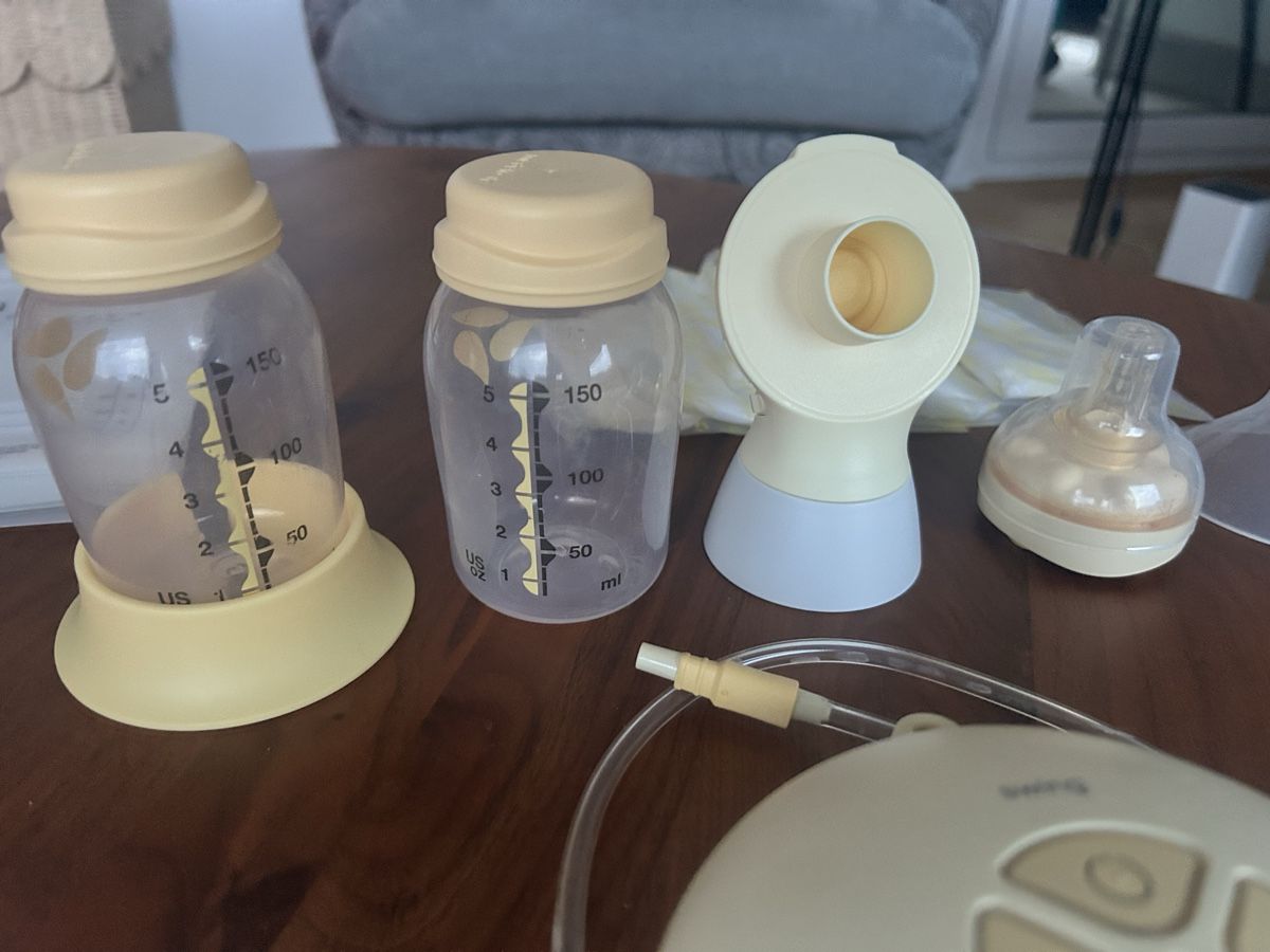 Medela Accessori per l’allattamento: Medela Swing Flex Breast Pump & Accessories – Usato da Oberengstringen venduto da tal_t5f9 3