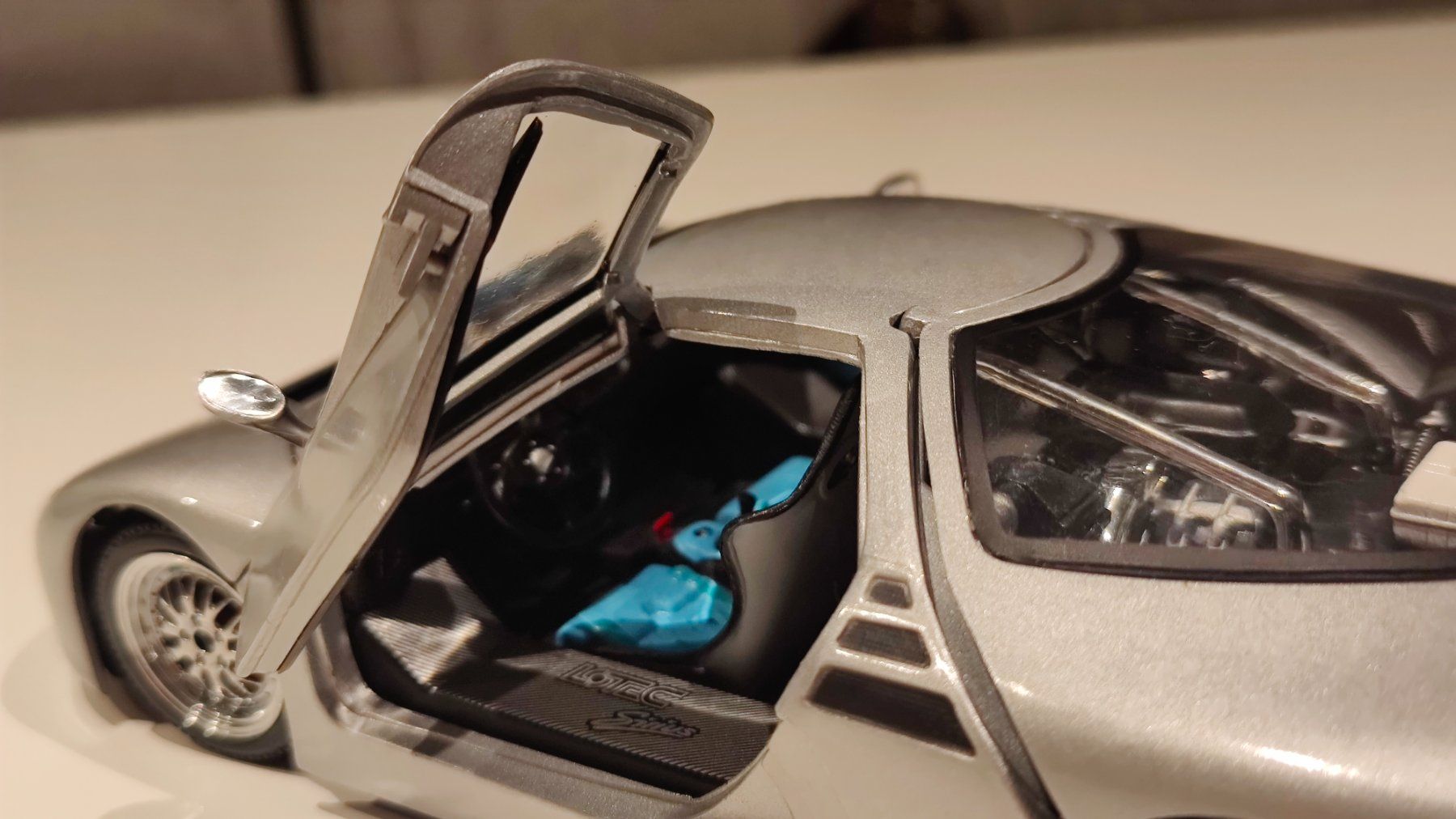Modellini d'auto: Lotec Sirius Maxi Car 1:18 silber – Nuovo (secondo la descrizione) da Alpnach Dorf venduto da Rrducati 6