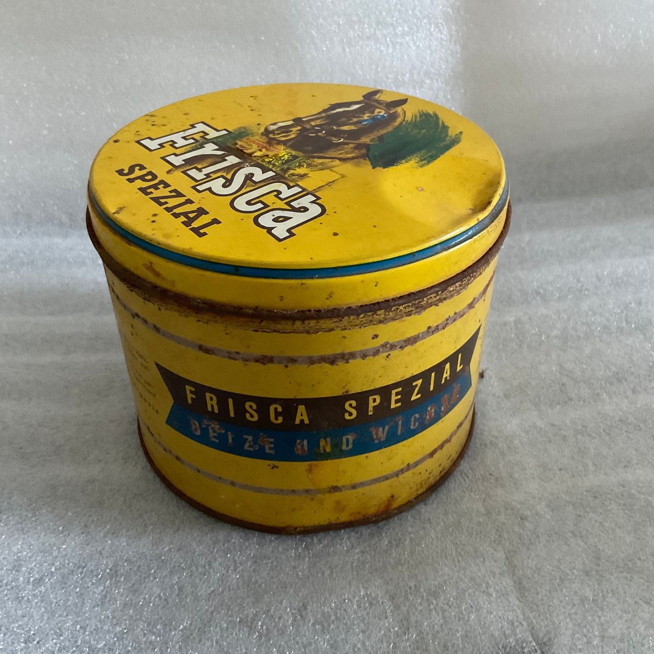 Tutte le decorazioni: Alte Blechbüchse FRISCA Beize und Wichse – Usato da Hasle b. Burgdorf venduto da Zappizepp 2