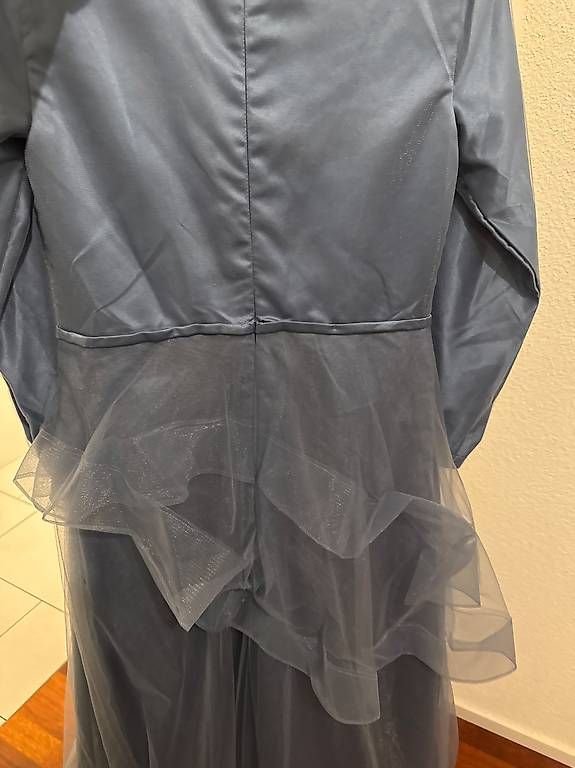 Robes: Langes Ballkleid – Neuf avec emballage d'origine à Zürich par sab_mby7 1