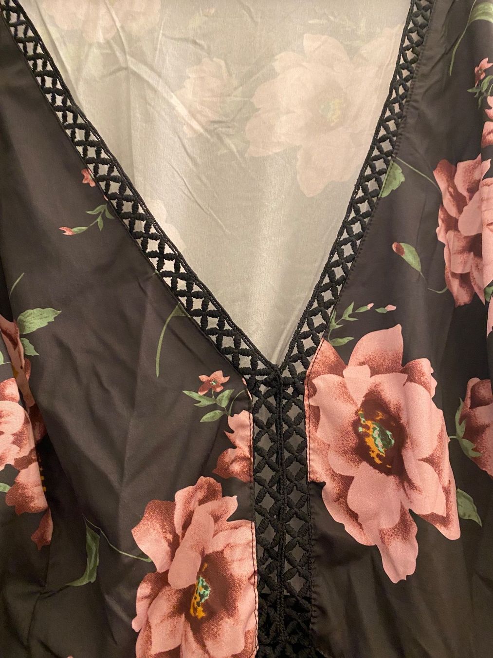 Shein Kleider: Blumenkleid schwarz / rosa Gr. 56 / 58 / 60 – Gebraucht aus Pratteln von a23_j2gs 6