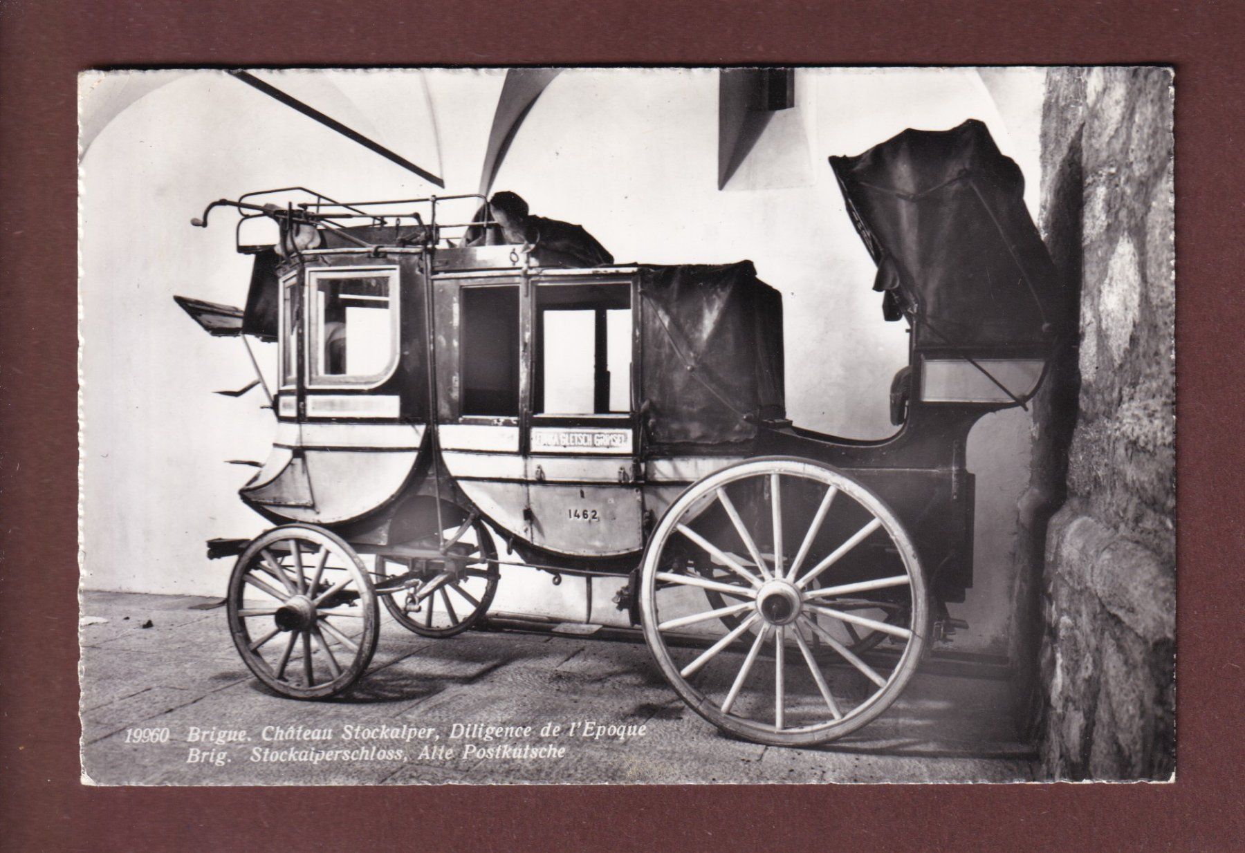 Cartoline postali: BRIG / BRIGUE - Diligence / Postkutsche - 1961 – Usato da Pully venduto da nicecards-shop