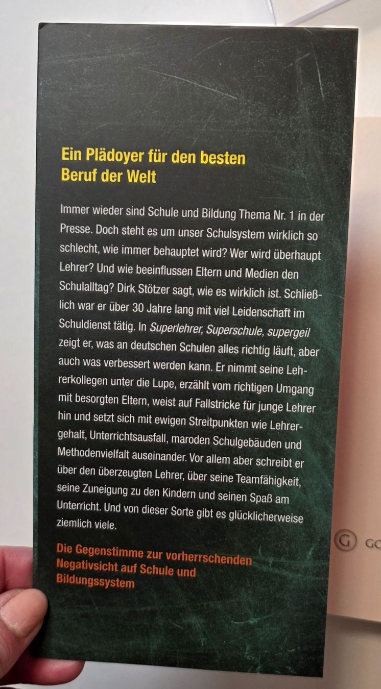 Livres: SUPERLEHRER + SUPERSCHULE = SUPERGEIL bester Beruf Stötzer – Neuf (Voir description) à Dürnten par Bachtelrider_ 4
