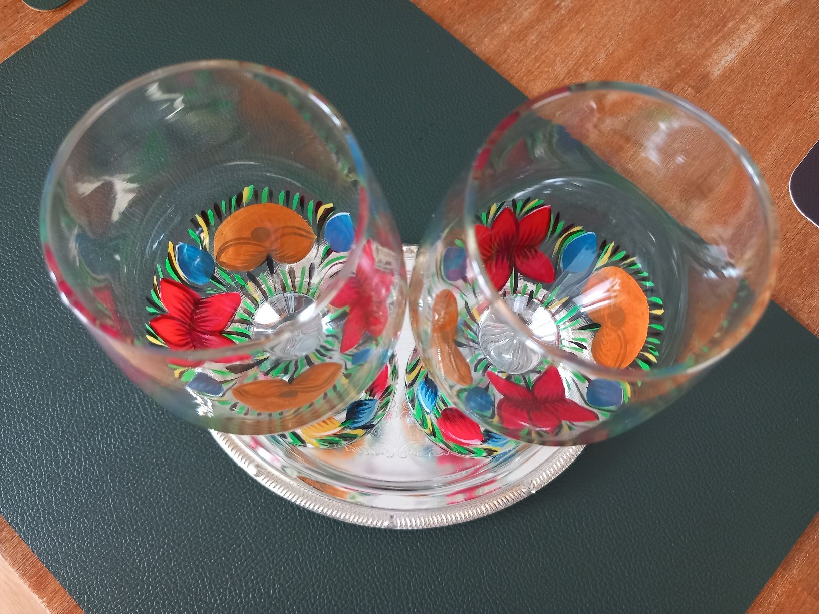 Bicchieri: ZWEI HANDGEMALTE GLÄSER  / VINTAGE – Usato da Aegerten venduto da gismolini 9