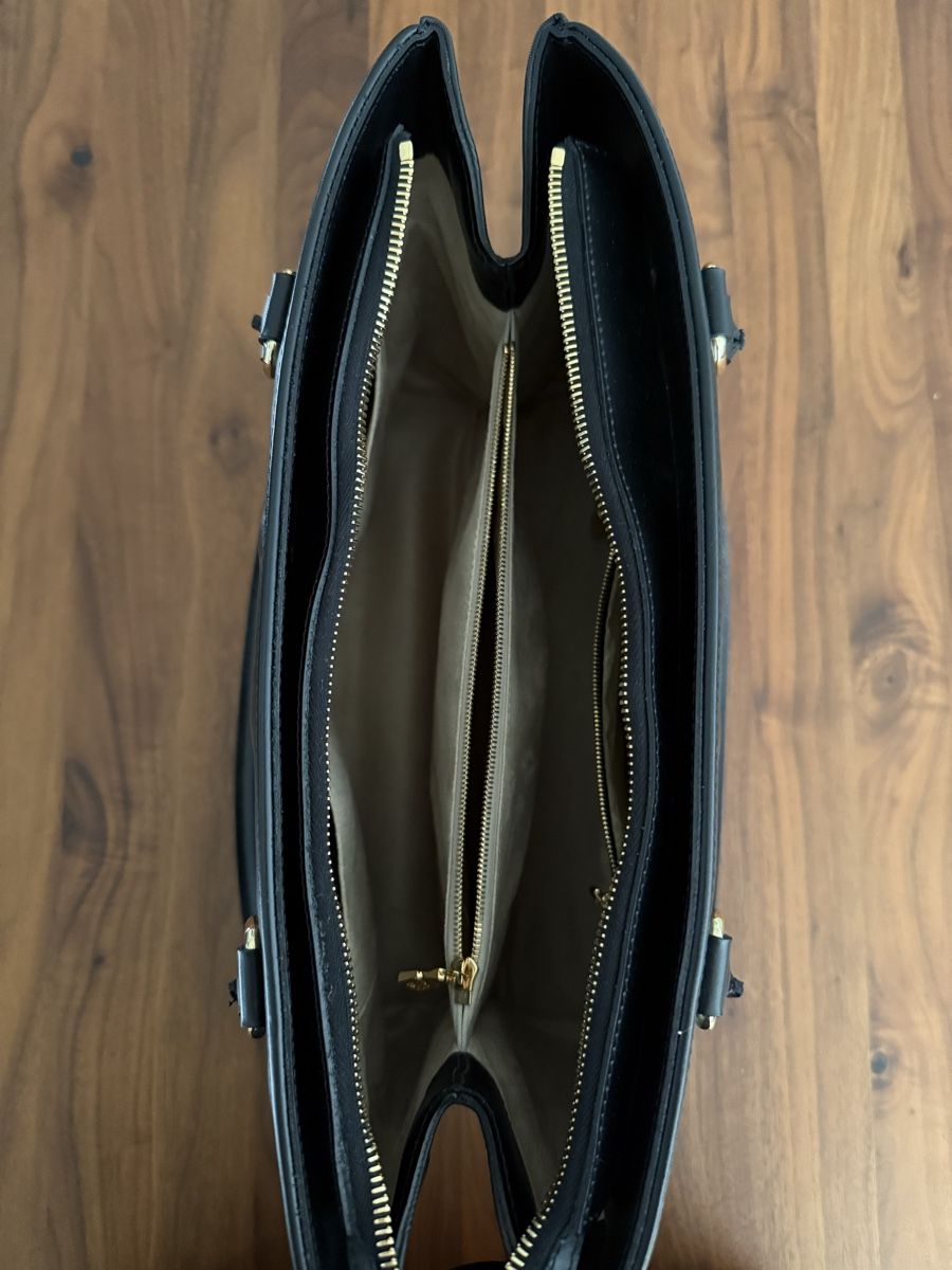 Maison Mollerus Sacs femmes: Tasche von Maison Mollerus – Neuf avec emballage d'origine à Lohn-Ammannsegg par nde_tx52 2