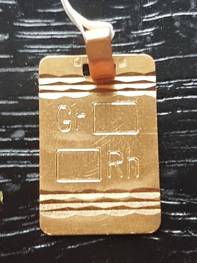 Ciondoli: Satinierter Bluttgruppen Anhänger 18Kt. – Nuovo (secondo la descrizione) da Unterägeri venduto da Altgoldschmuck 1