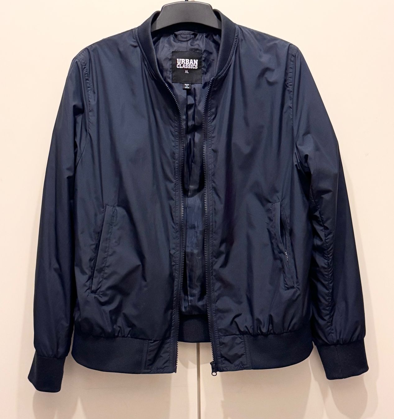 Giacche: Veste bomber jacket URBAN CLASSICS, navy, taille XL – Nuovo e nell'imballaggio originale da Genève venduto da OnSale