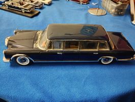 Mercedes Benz 600 Pullman 1:18
