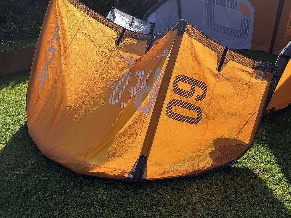 Ozone Aquilone: Ozone Reo Ultra-X v7 wave kites – Usato da Gwatt (Thun) venduto da marcramseier 2