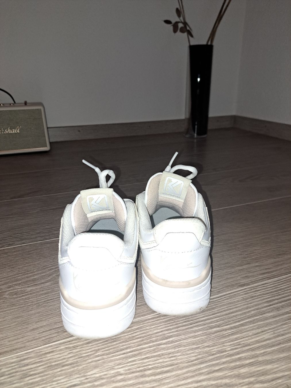 Damenschuhe: Karl Kani Sneakers Gr. 38.5 – Gebraucht aus Wetzikon ZH von secondhandsfashion 3