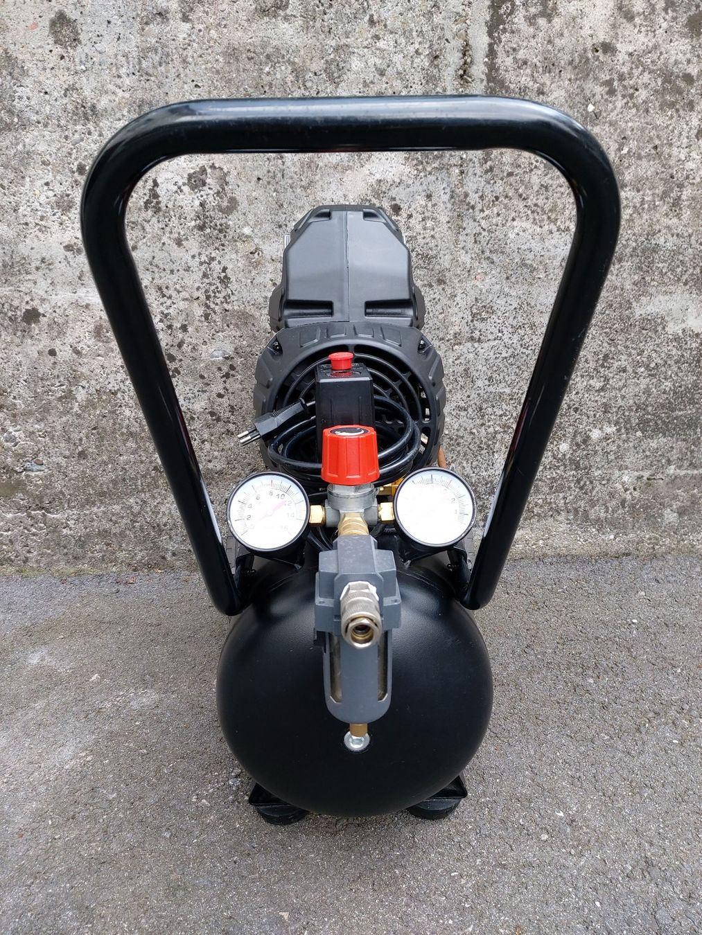 Kompressoren: Herkules Pro Kompressor Silent 24 – Gebraucht aus Niederscherli von Cram3 2