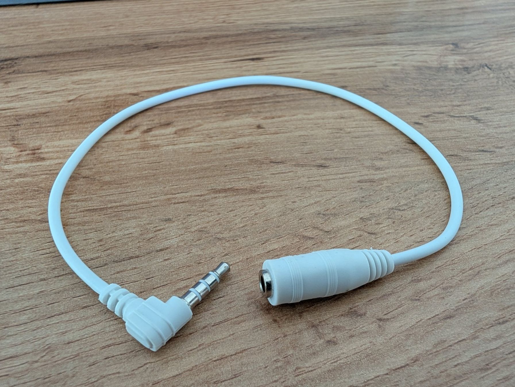 Cavi: Audio Aux/Jack extension - 90° - 30cm – Nuovo (secondo la descrizione) da Killwangen venduto da sockenmeister
