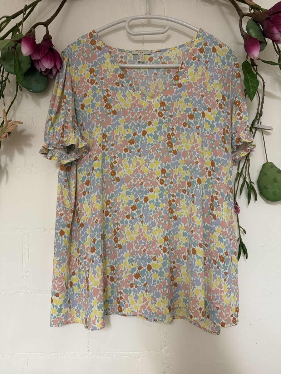 Esprit Blusen: EDC Sommerbluse L-XL Viscose Neu – Gebraucht aus Schwändi b. Schwanden von Akuritas907