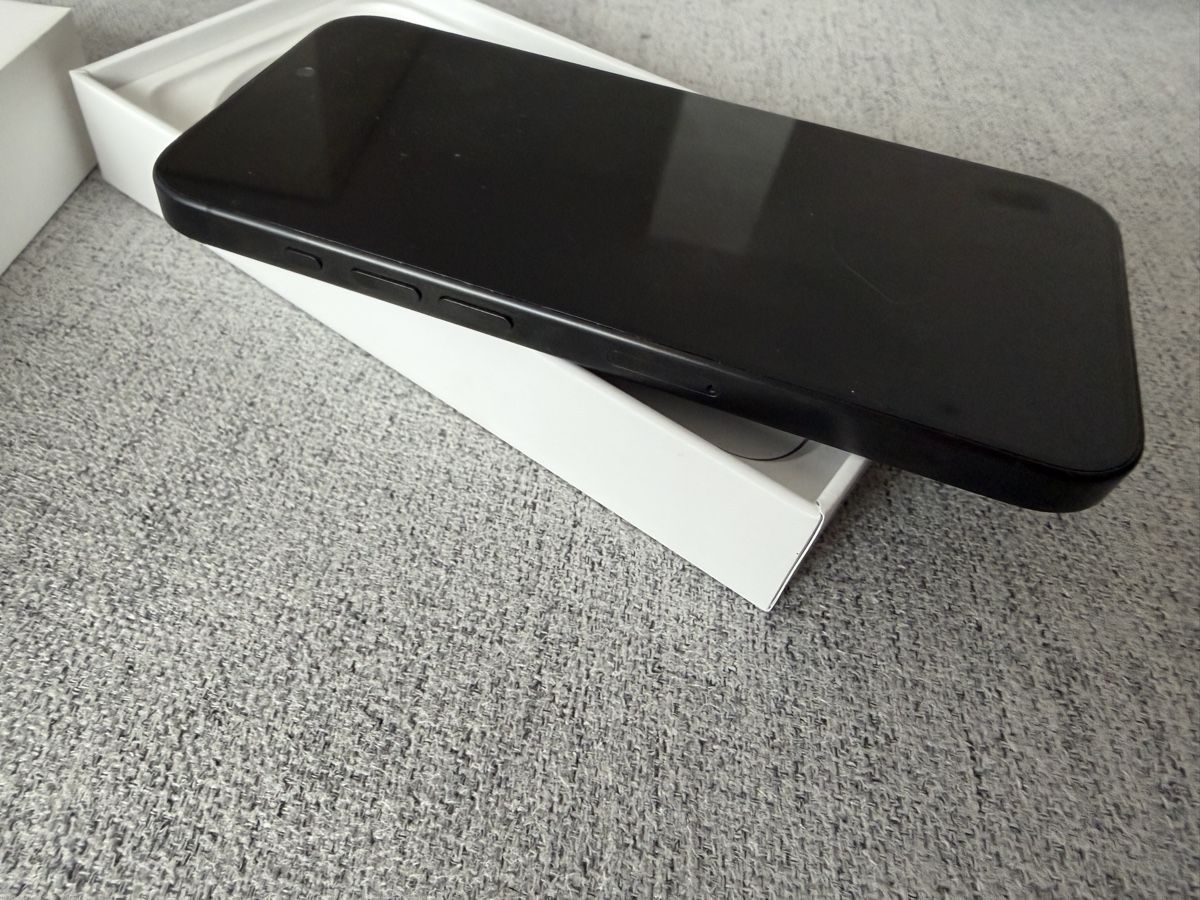 Apple Handys / Smartphones: iPhone 15 Pro 128 GB – Neu (gemäss Beschreibung) aus Dübendorf von Sh2ooRT 6