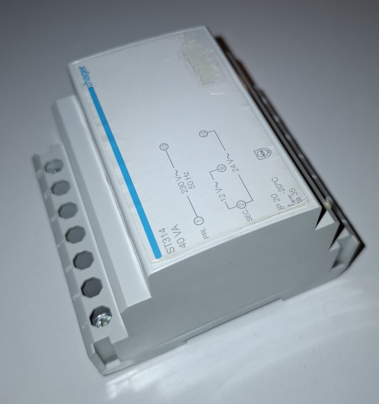 Hager Elektronikbauteile: Hager ST314 Sicherheitstransformator 12 V, 24 V 3.33 A – Gebraucht aus St. Gallen von WWL 4