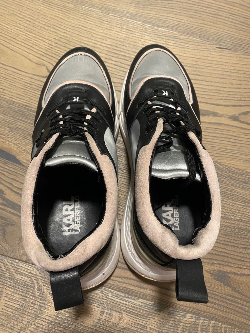 Karl Lagerfeld Scarpe da donna: Karl Lagerfeld Sneaker – Usato da Wetzikon ZH venduto da Deba26 2